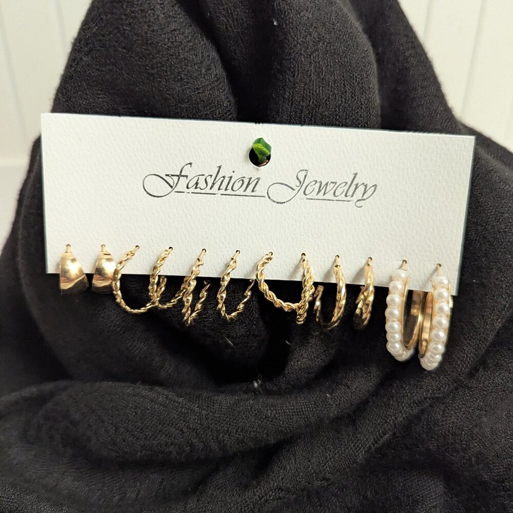 6 sets earrings 3@$15